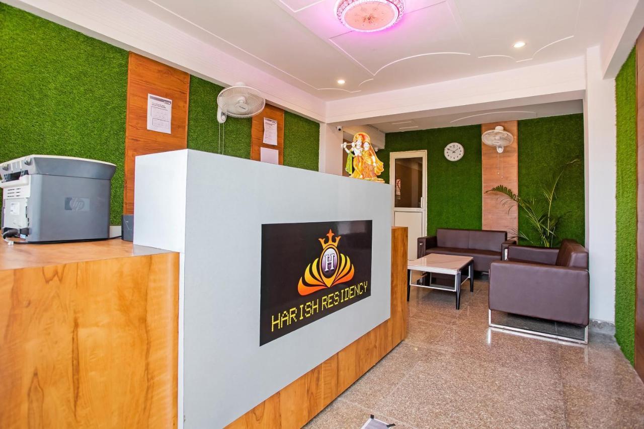 Capital O Harish Residency Otel Gurgaon Dış mekan fotoğraf